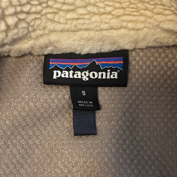 Patagonia Cream and Purple Fleece Vest with High Collar - Picture 3 of 6